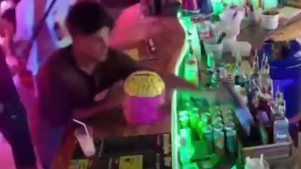 Koh Phi Phi: Video zeigt Touristen beim Alkoholdiebstahl