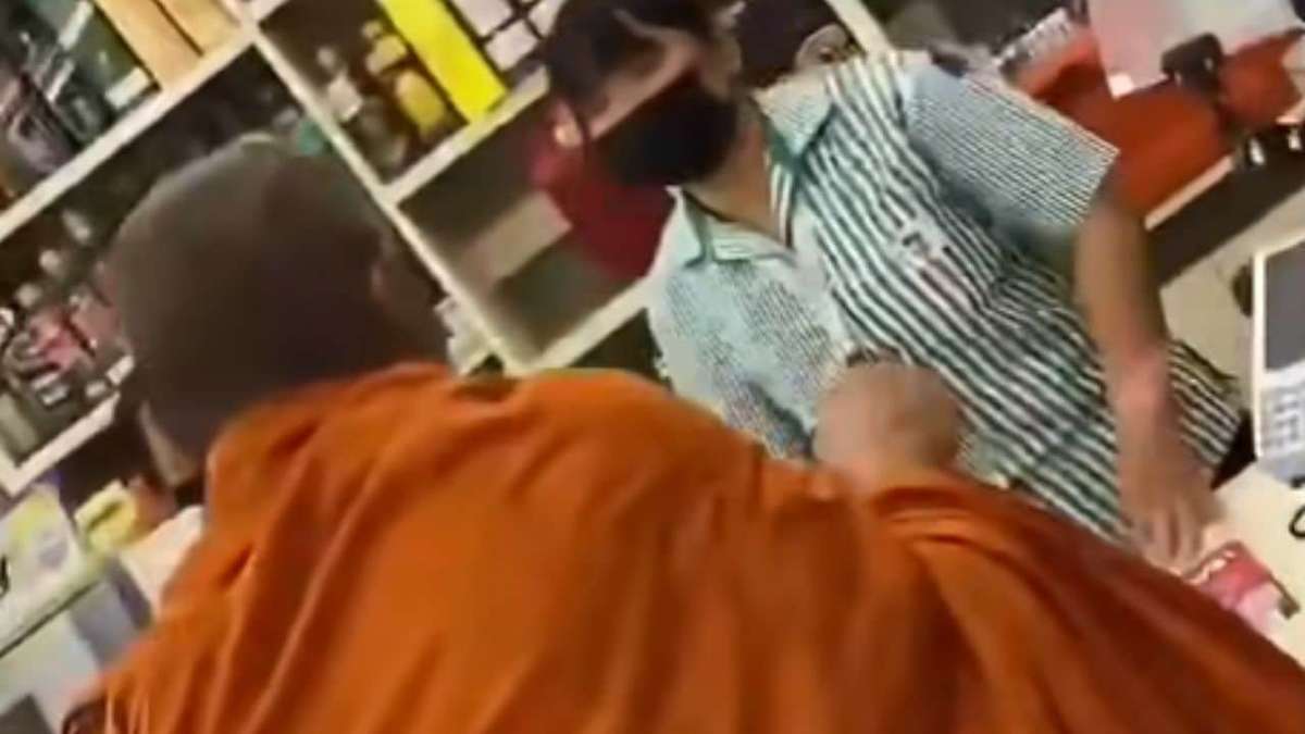 Mönch will Bier kaufen – Video sorgt für Ärger