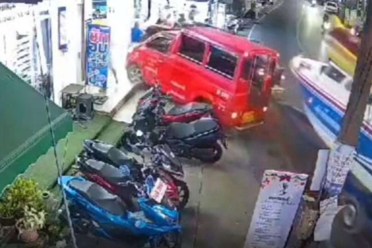 Tuk-Tuk kracht in Massage-Shop – Fünf Verletzte