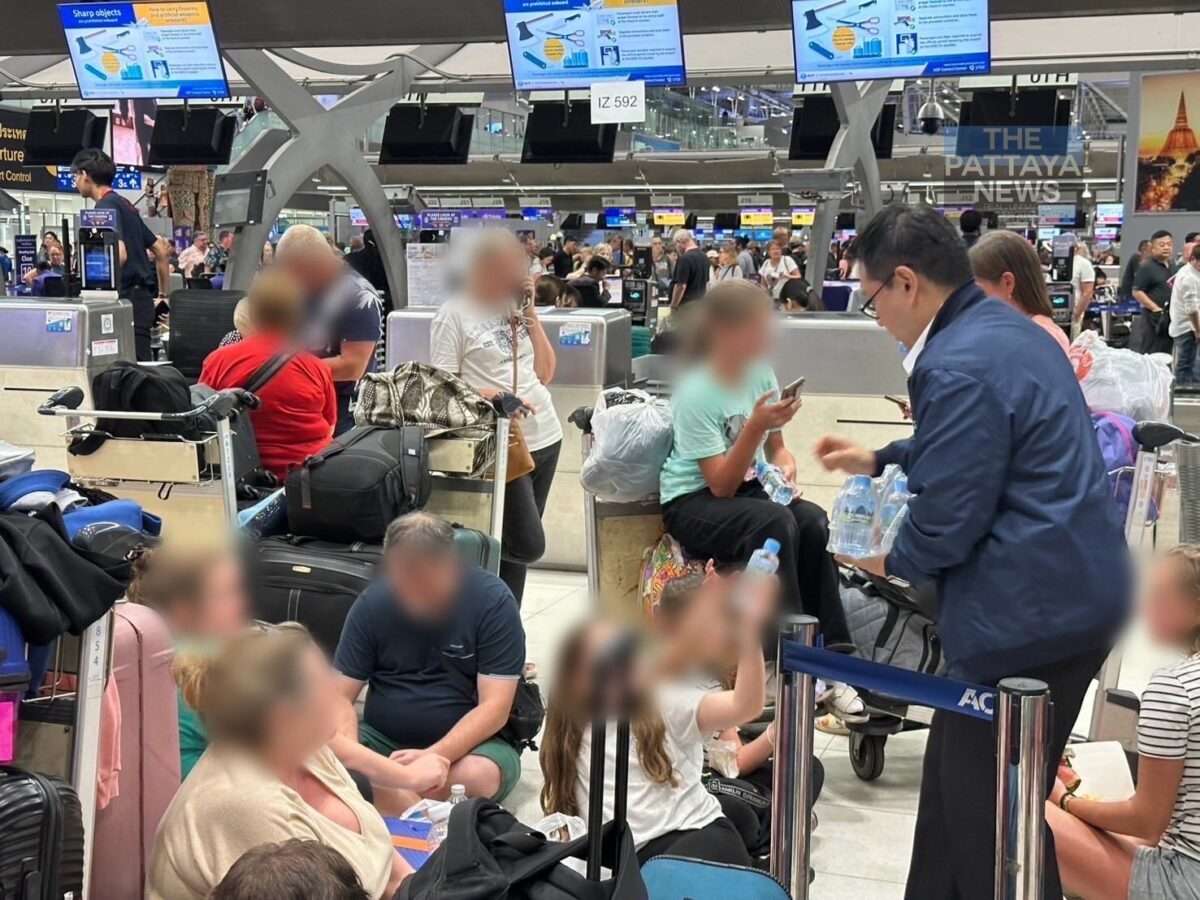 Unruhen im Nahen Osten – Thailand hilft 4.500 Touristen
