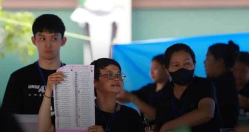 Wahlstreit vor Gericht – Thailands Richter prüfen 18 Fälle