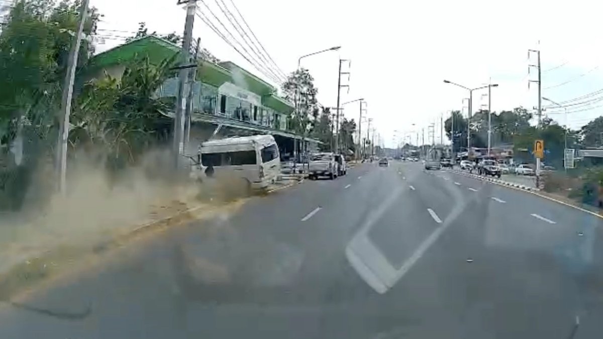 Dashcam filmt Horror-Crash – Krankenschwester schwer verletzt