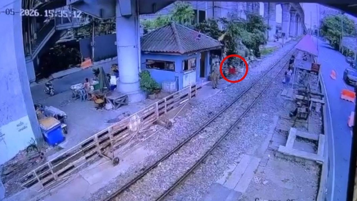 Bangkok: Lokführer ignoriert rote Warnflagge