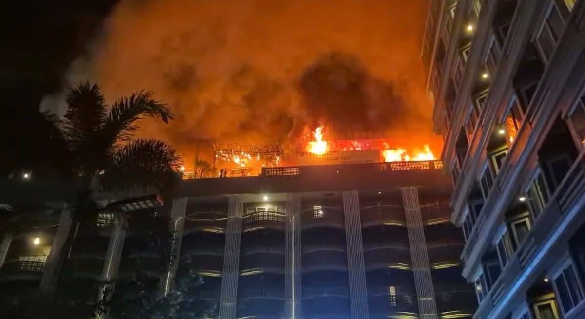 EILMELDUNG: Großbrand im JA Plus Hotel Pattaya
