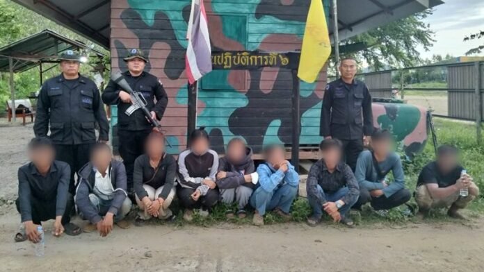 Grenz-Großeinsatz in Chanthaburi: 13 Ausländer festgenommen