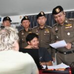 Koh Phangan: 21 Ausländer nach Razzia gegen Firmen-Strohmänner vor Gericht Koh Phangan: 21 Ausländer nach Razzia gegen Firmen-Strohmänner vor Gericht