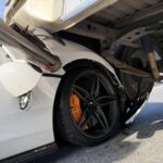 Mega-Crash in Bangkok: Luxus-Sportwagen rammen Pickup und Strommast