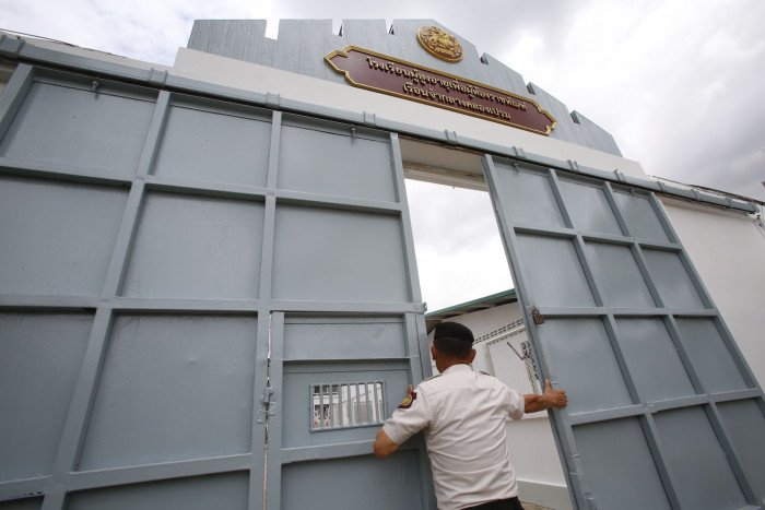 Thailands Gefängnisse in der Krise: Notstand hinter Gittern