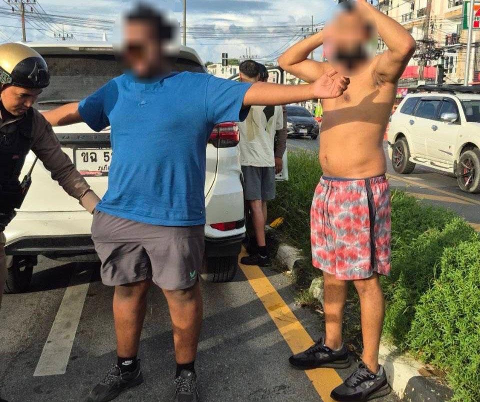Brite rast im Vollrausch durch Phuket-Kreisverkehr und flieht
