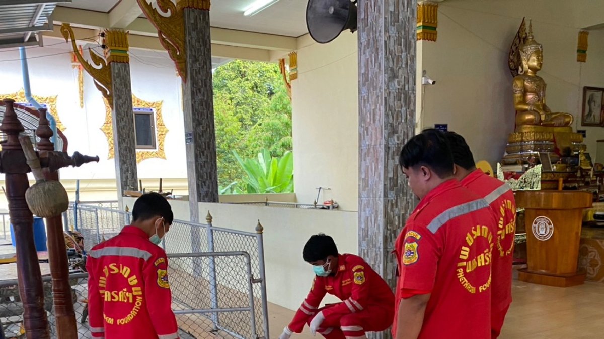 Nakhon Si Thammarat: Geistig Verwirrter im Tempel attackiert