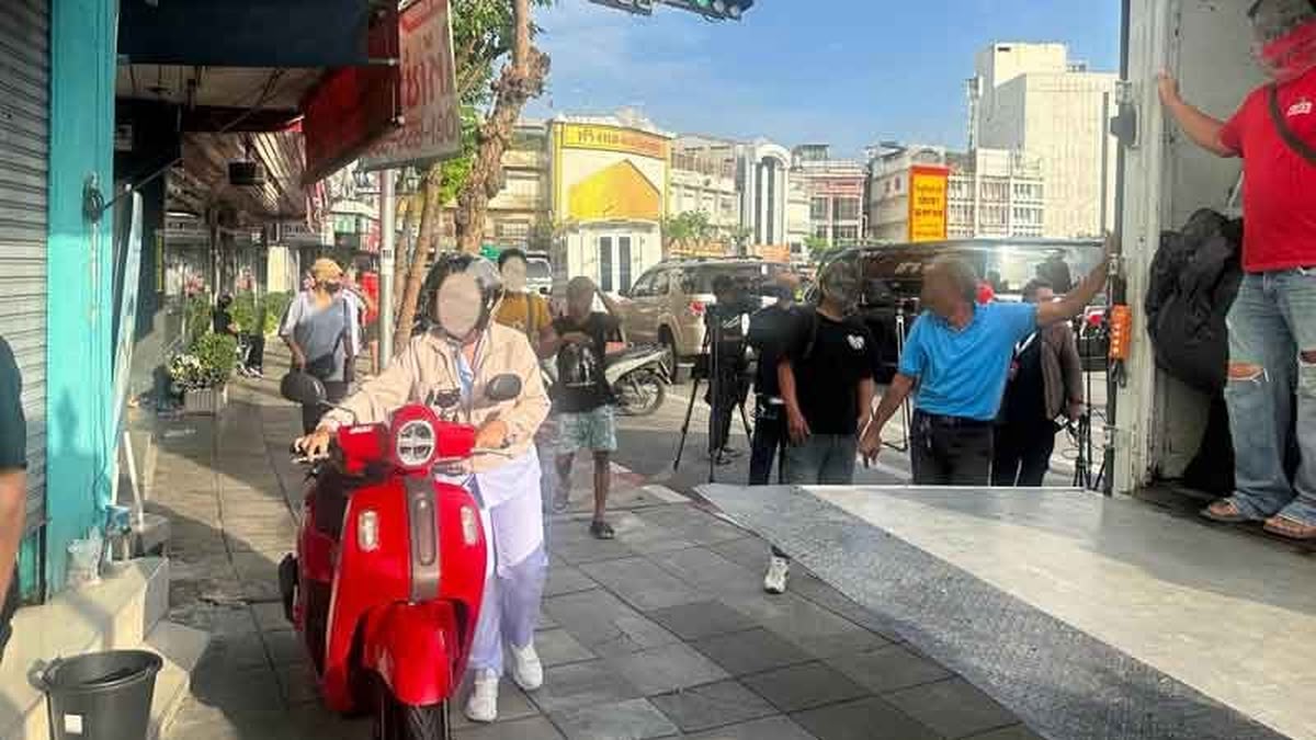 EILMELDUNG Bangkok: Wassereinbruch 30 Meter - Sperrungen & Evakuierung