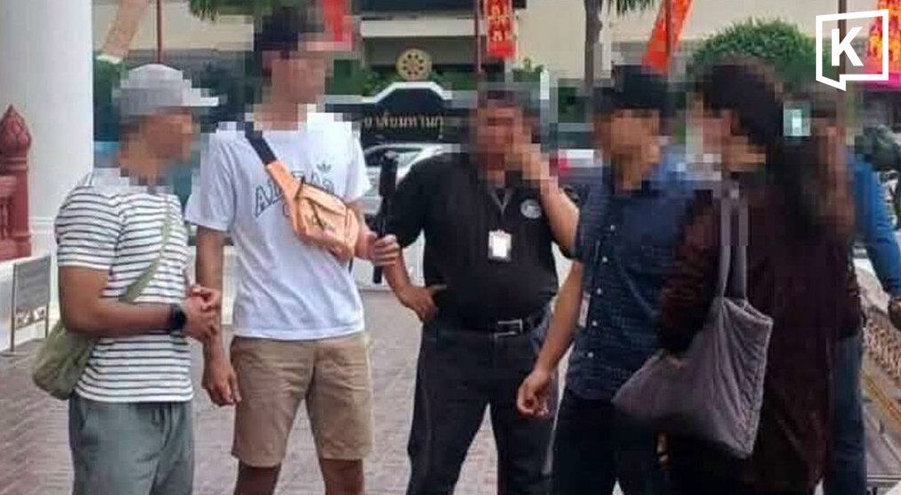 Undercover-Einsatz entlarvt illegalen ausländischen Reiseführer