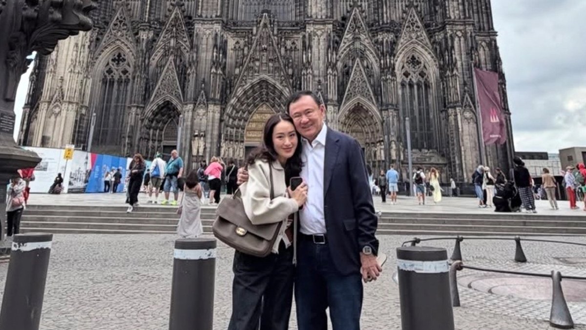 Thaksin besucht mit Tochter Ärzte in Deutschland
