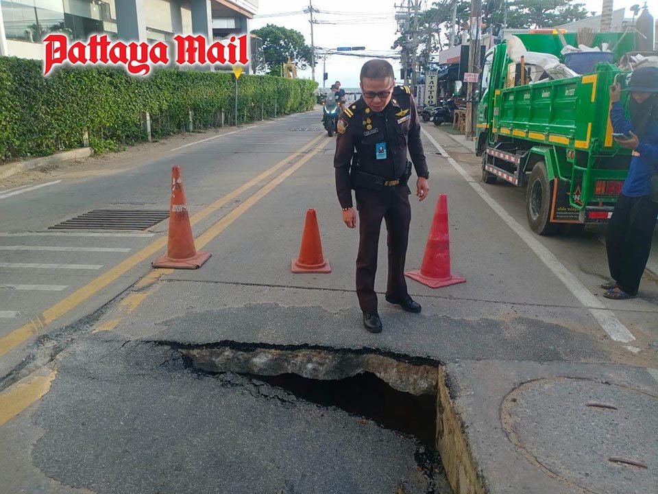 Pattaya: Straße bricht ein – Gefahr für Verkehr