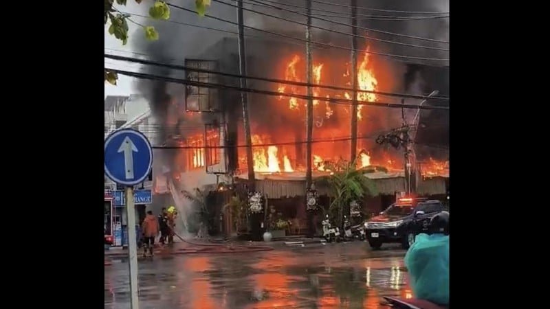 Feuer zerstört Hotelrestaurant in Phuket