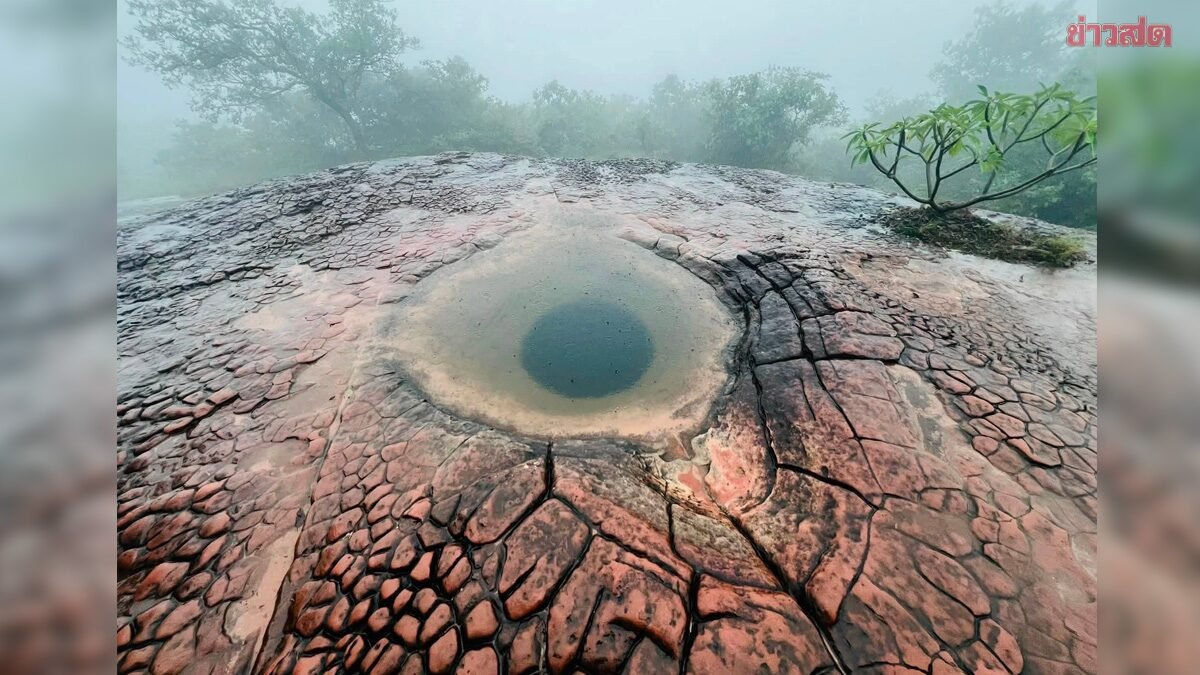 Thailands Naga-Auge lockt Touristen in Nationalpark
