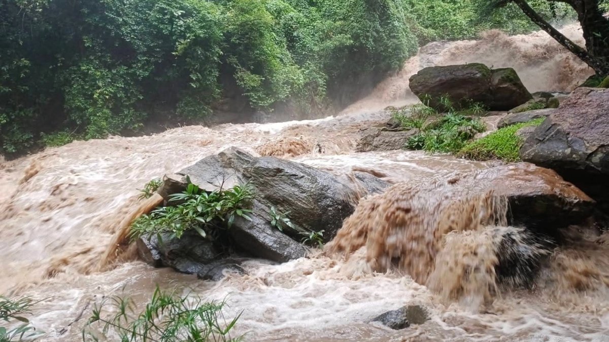 Chiang Mai schließt Mae-Sa-Wasserfall wegen Flut