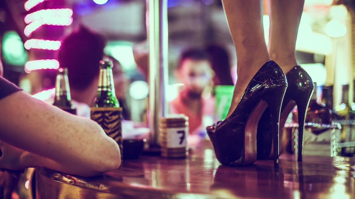 Urlaub, Lüge, Abzocke - Sugar-Daddy aus Deutschland