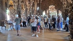 US-Soldaten fluten Pattaya: Geld-Regen erwartet