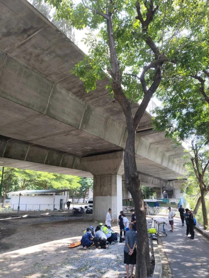 Unfallstelle am Si-Rat-Expressway im Bangkoker Stadtteil Makkasan