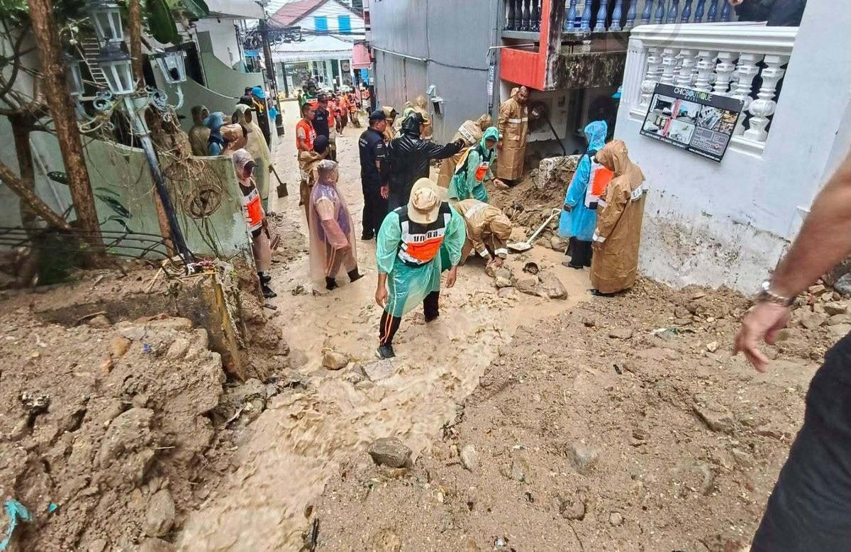 Flut in Phuket: Versicherer zahlen zuerst 10.000 Baht